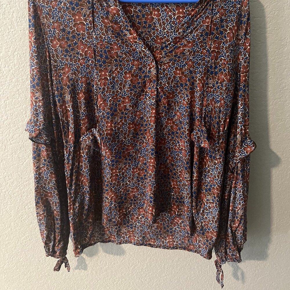 Blouse - Picture 2 of 3